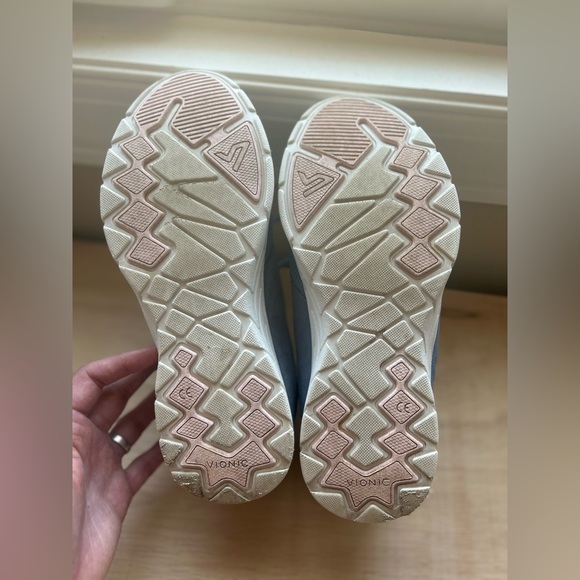 Vionic Aviate Women's Orthotic Supportive Sneaker, Blue, Size 9.5 - Picture 6 of 15